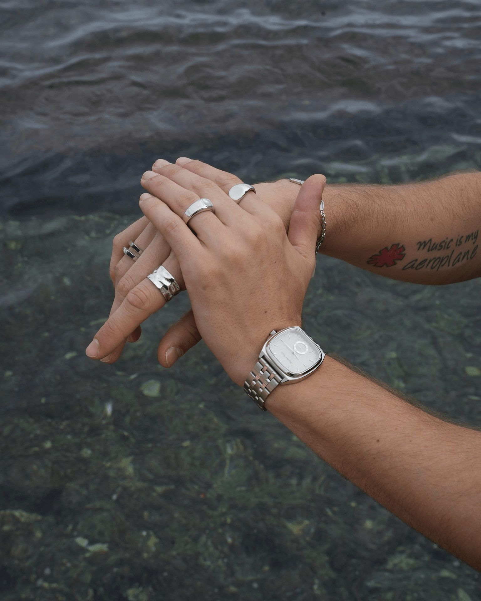 Moon Ring - Montré Noble